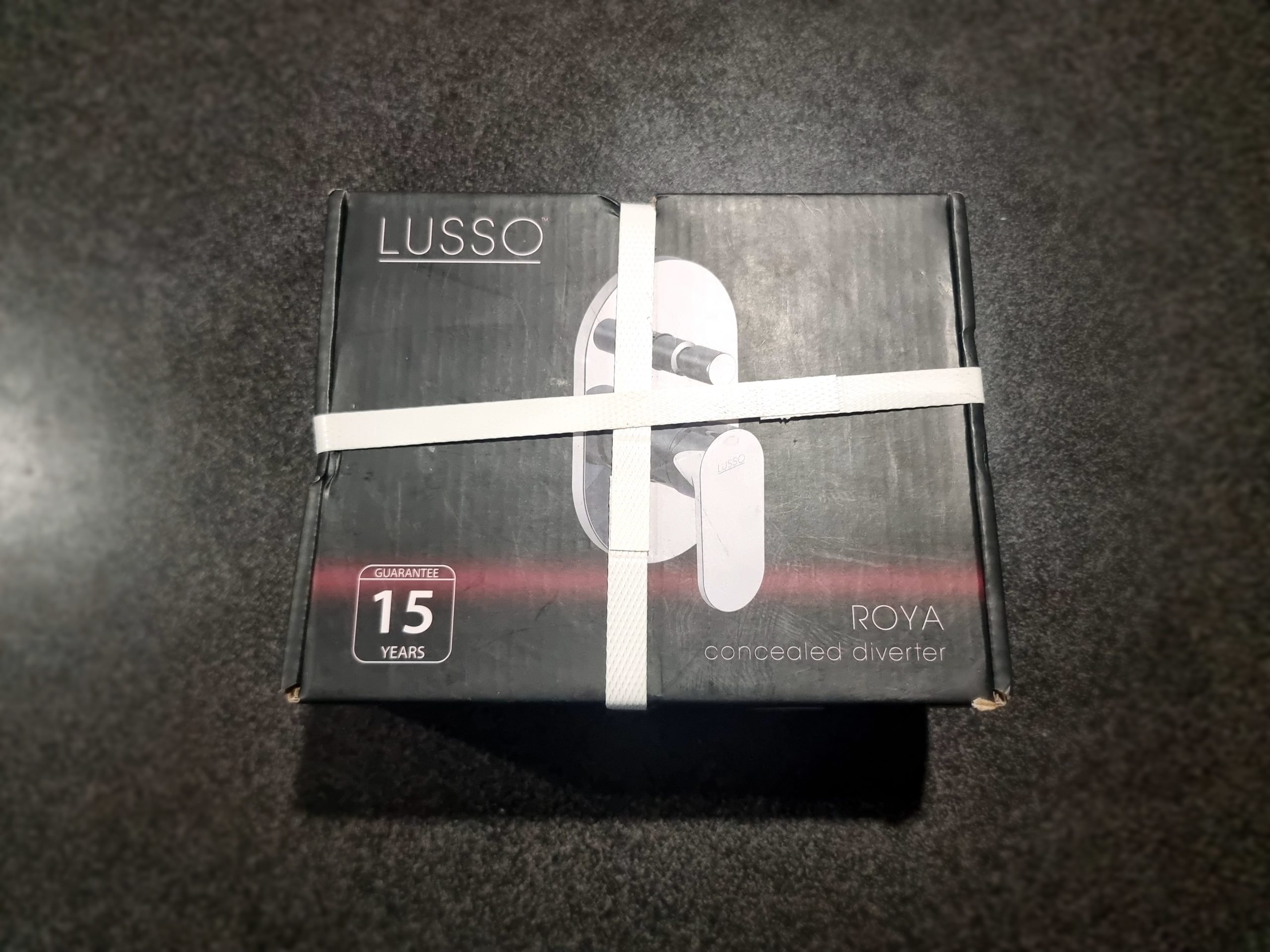 Lusso Roya Concealed Diverter Mixer – Chrome (110 x 60 x 175mm) – New, sealed (1) – Retail R 1 795