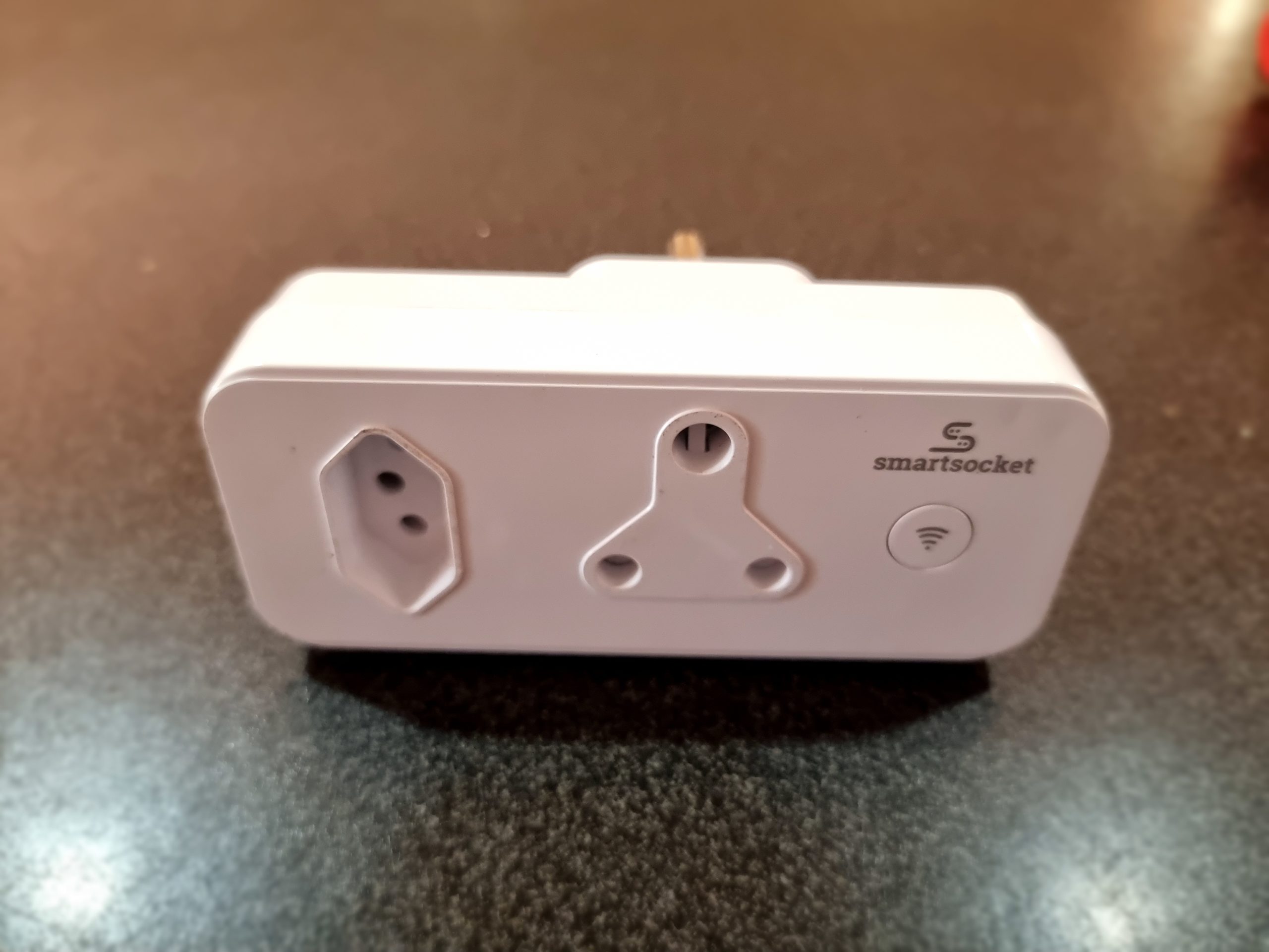 WIFI SMART EURO ADAPT & SOCKET 16A (2) – New, no packaging (Retail R500)